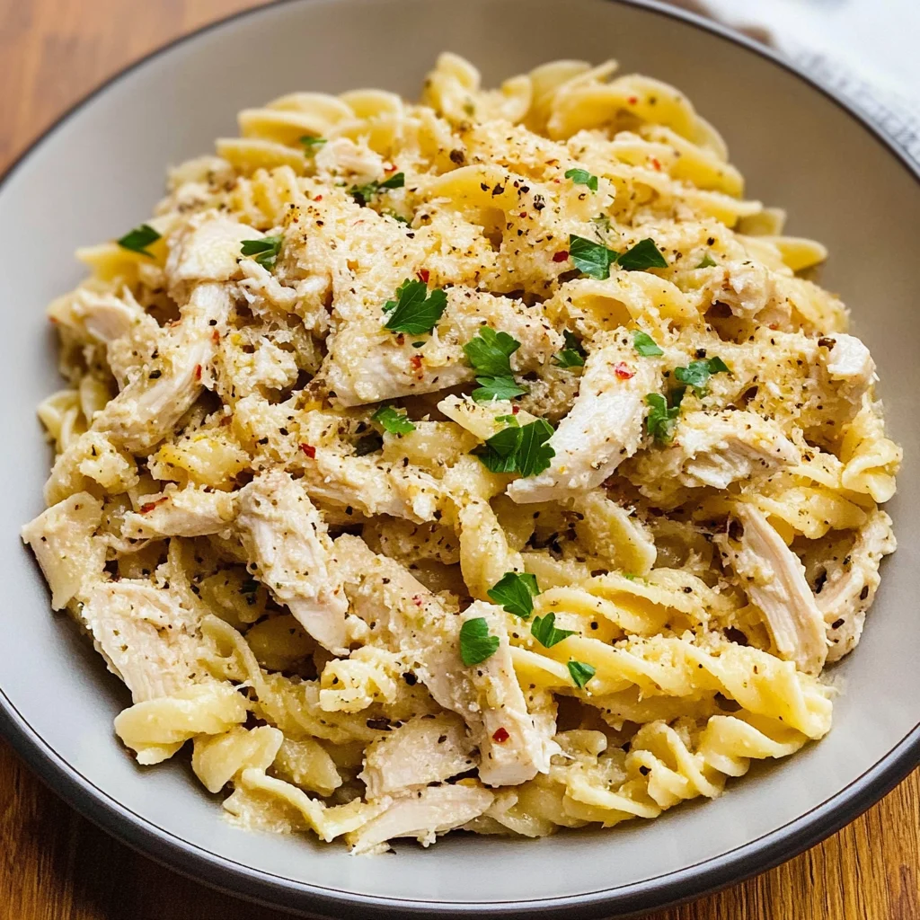 Crockpot Garlic Parmesan Chicken Pasta